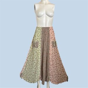 Vintage 90’s Scalloped Hem Multipattern Floral Maxi Skirt Sz S